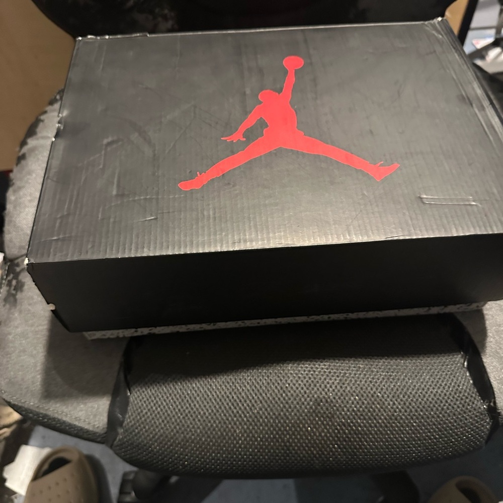 2016 Air Jordan Metallic 5 OG Black and Silver Original Box